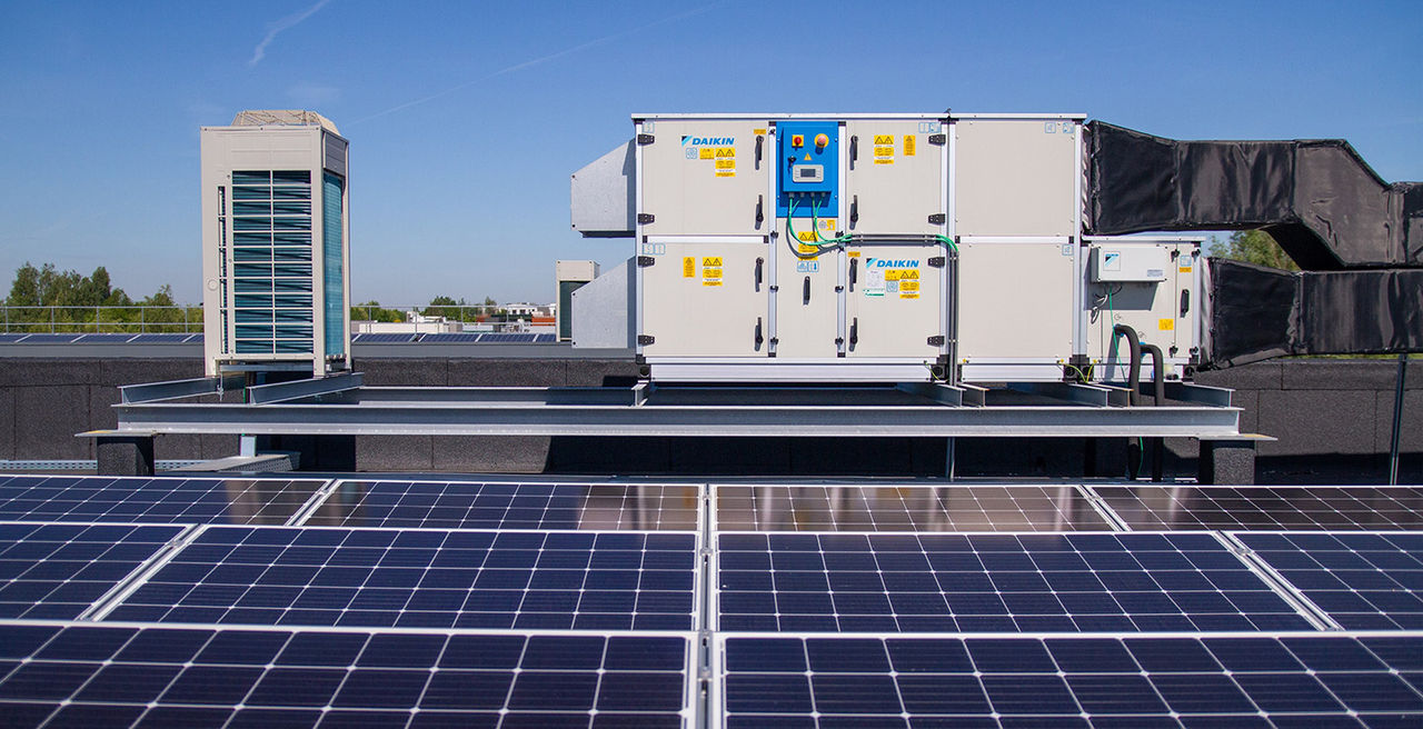 Монтаж вентиляционной установки на крыше